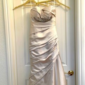 Wedding dress. Approx sz 0. Champagne color.
